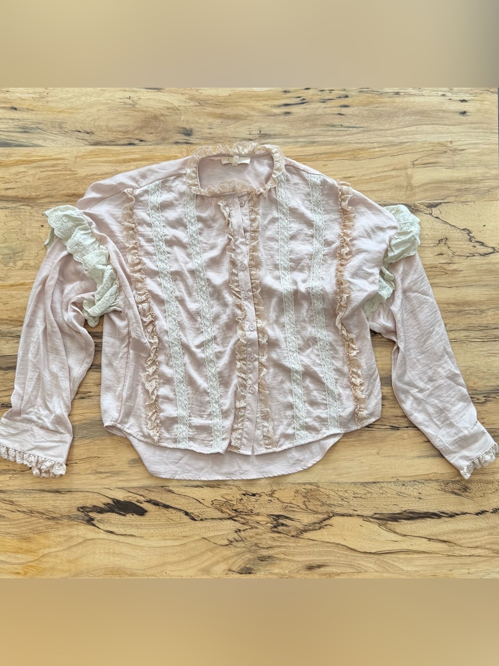 Women's Boho Pale Pink Ruffled Lace Button-Front Top